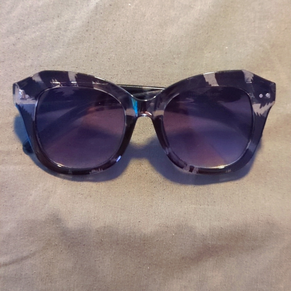 Women's black and clear animal print sunglasses